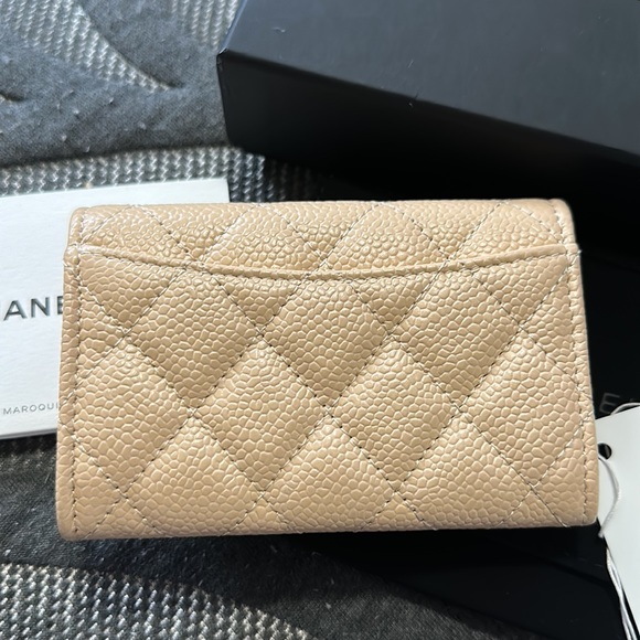 Chanel card flap wallet - Picture 3 of 8